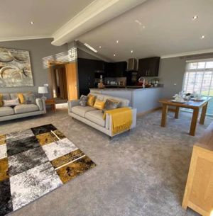 Photo 1- click for photo gallery